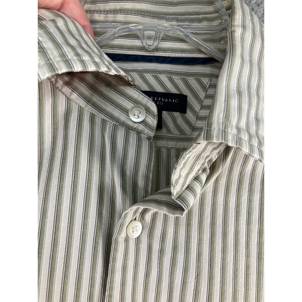 Banana‎ Republic Button Up Shirt Mens Large Green Tan Striped Classic Fit Cotton